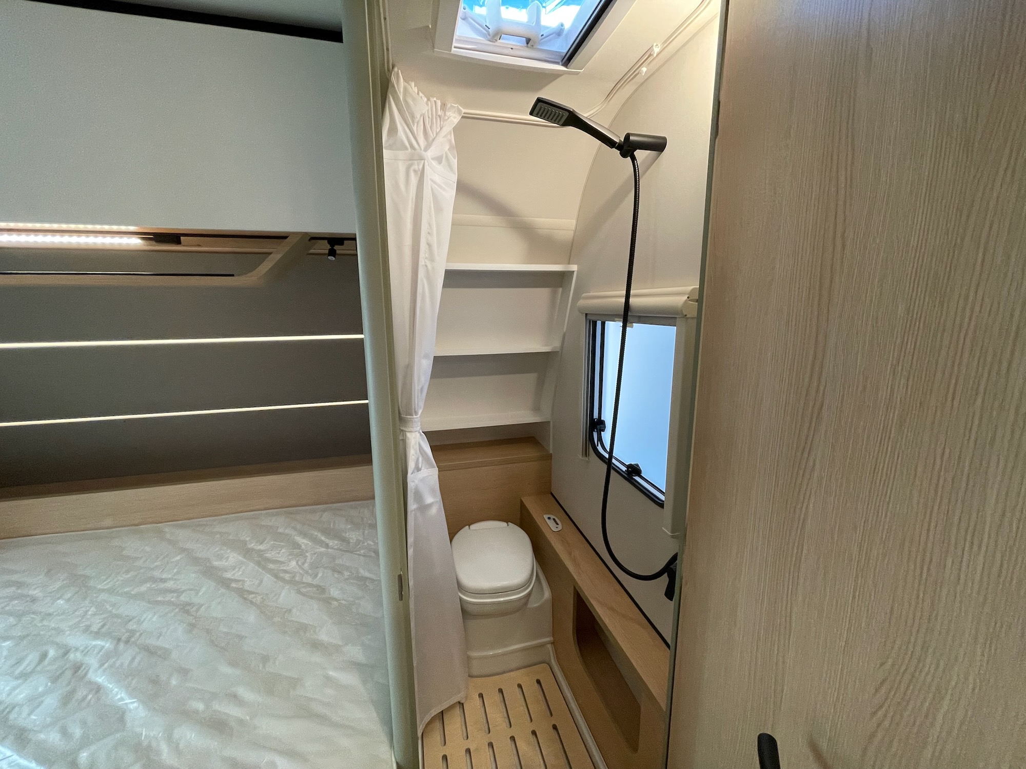 LMC Style 582 K Wohnwagen Dusche