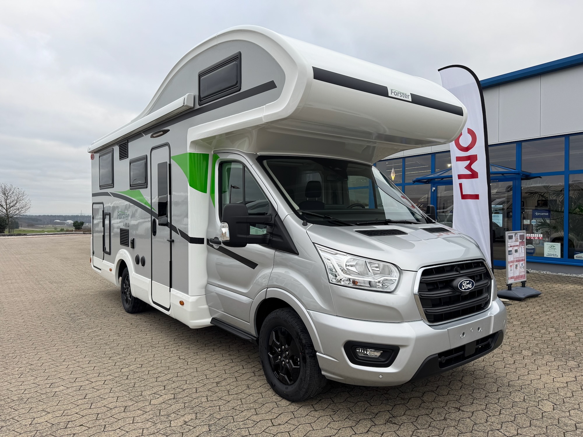 Forster A 699 EB Wohnmobil Aussenansicht