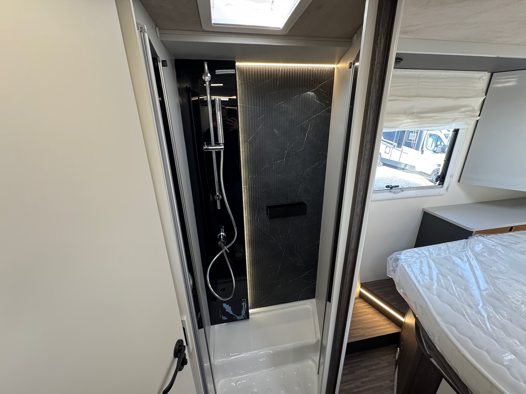 Mobilvetta Kea i 90 Dusche