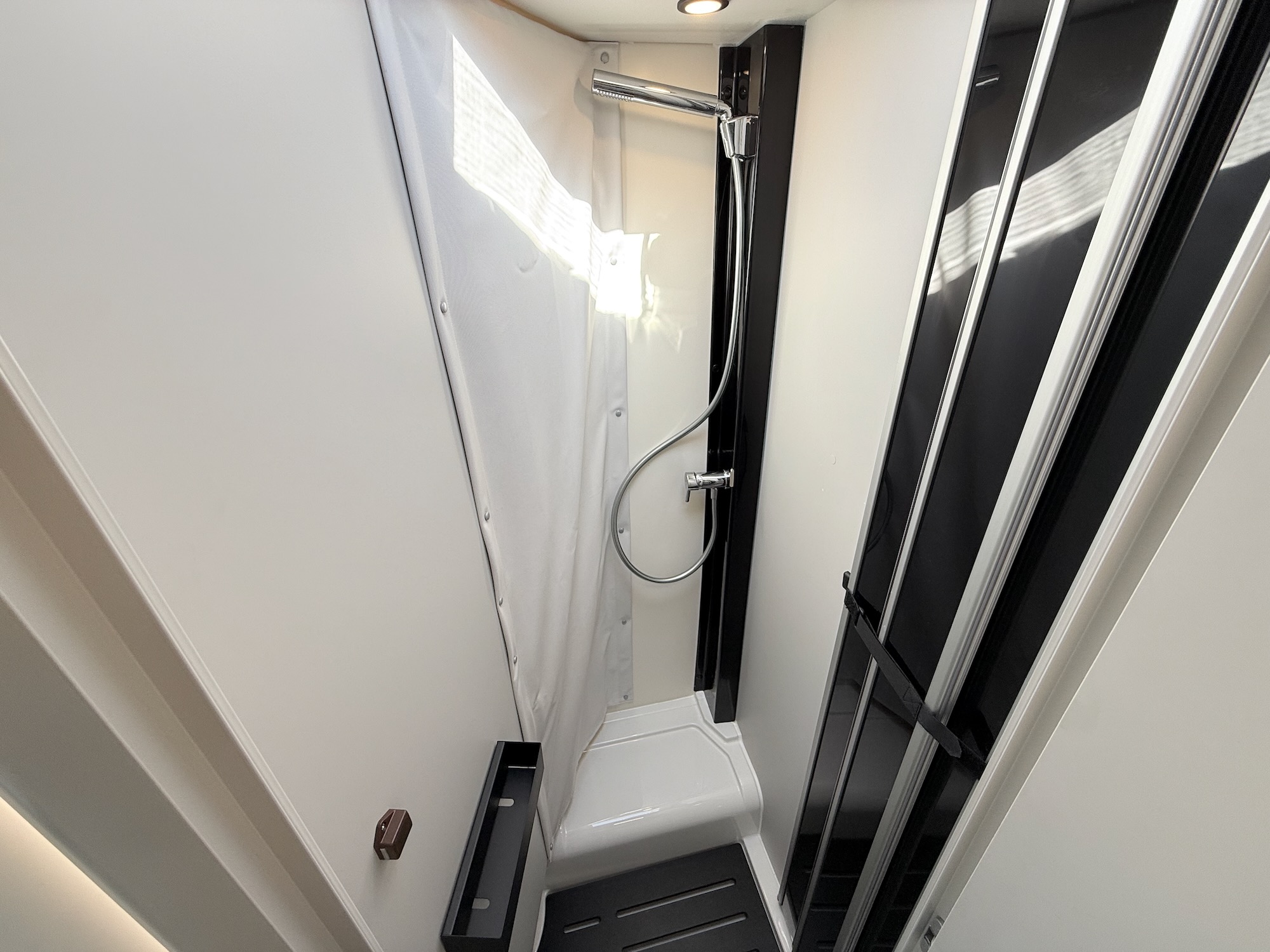 Mobivletta Kea Kompakt 64 Dusche