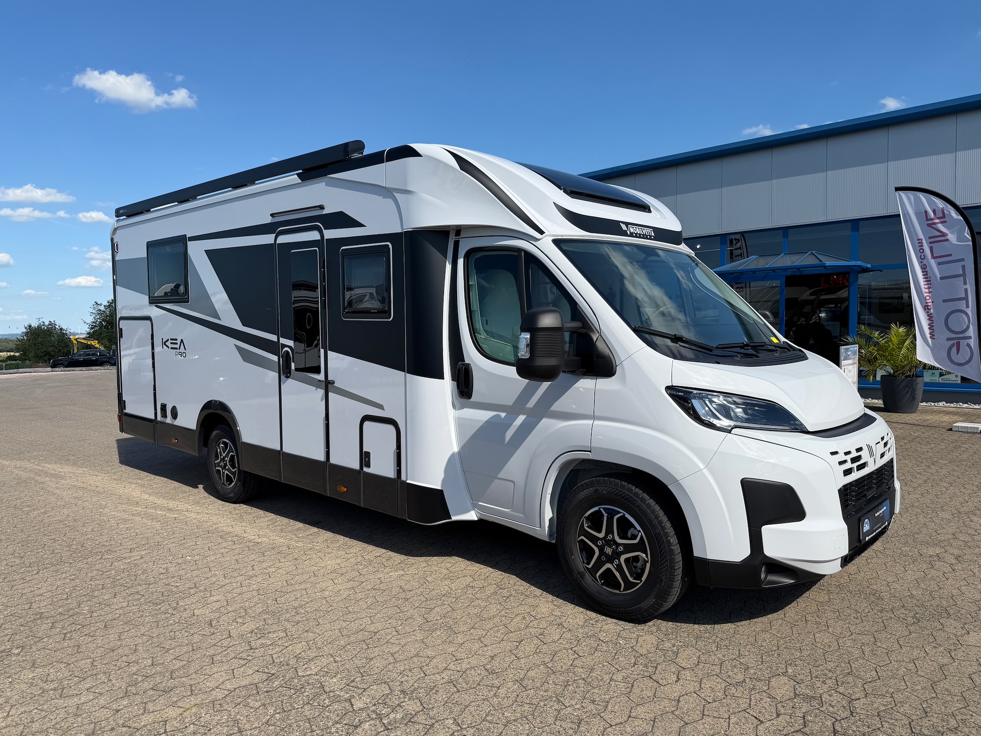 Mobilvetta Kea P – teilintegriertes Wohnmobil mit italienischem Design, Außenansicht