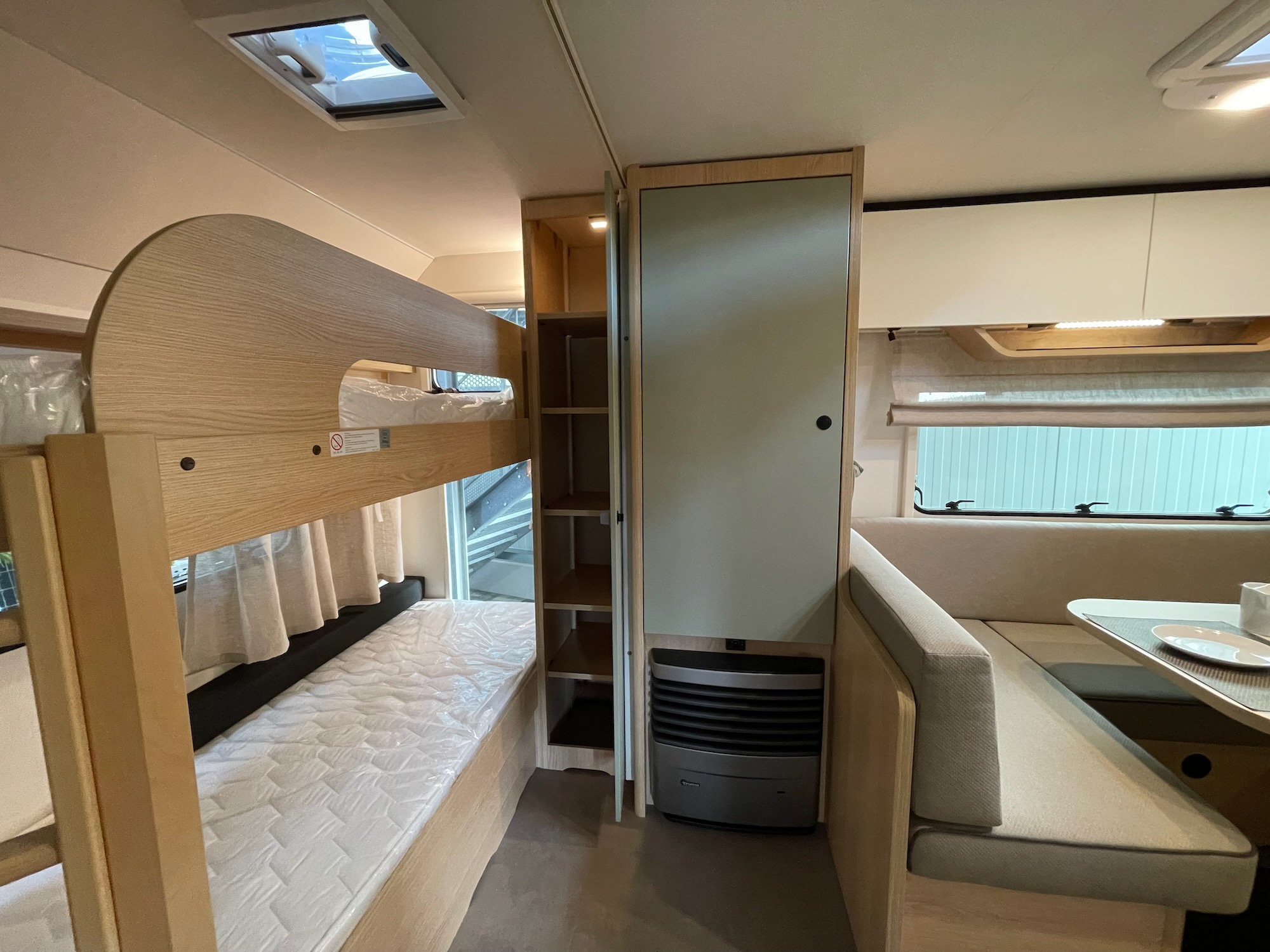 LMC Style 582 K Wohnwagen Etagenbett