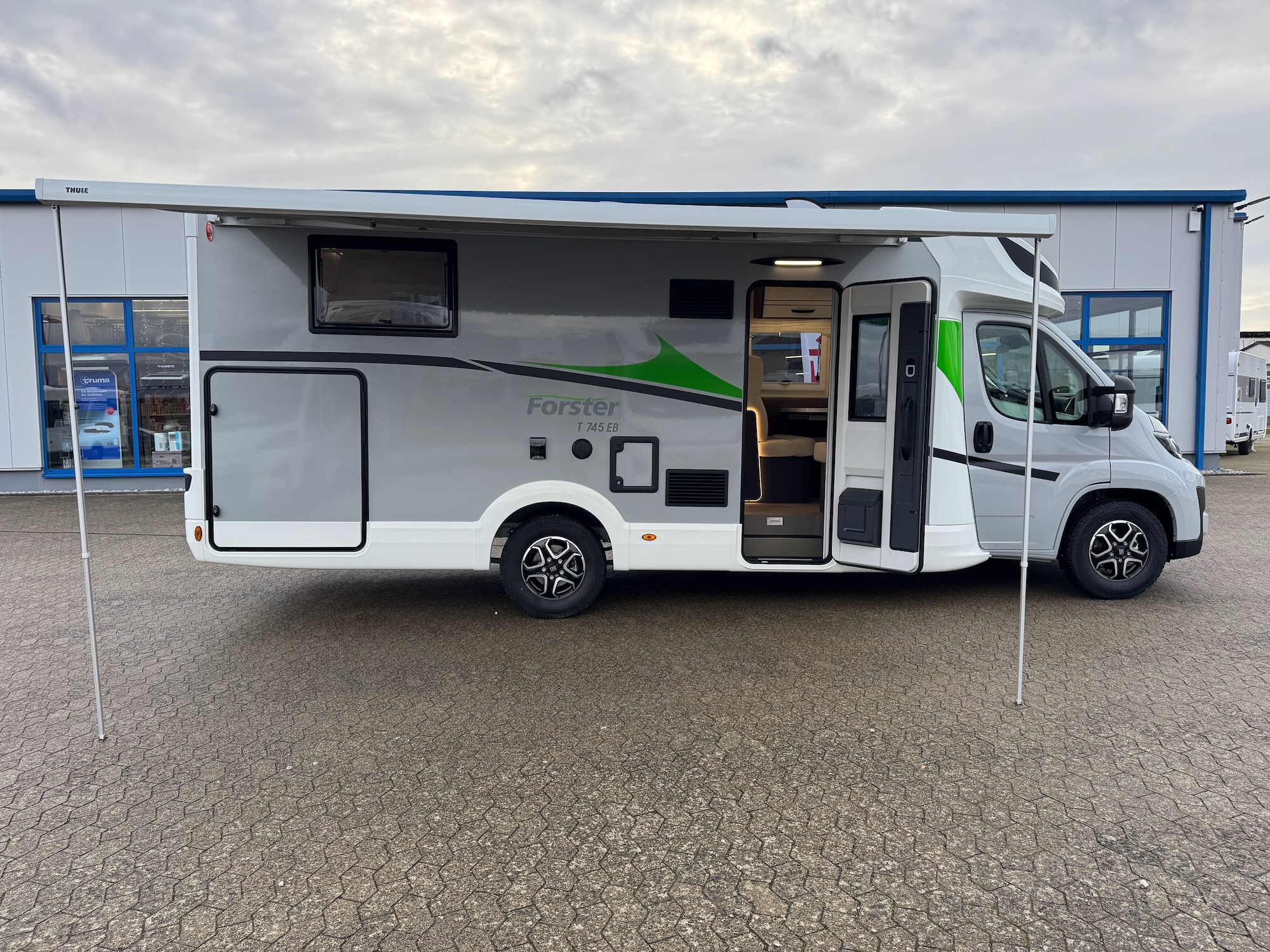 Forster T 745 EB Wohnmobil Markise