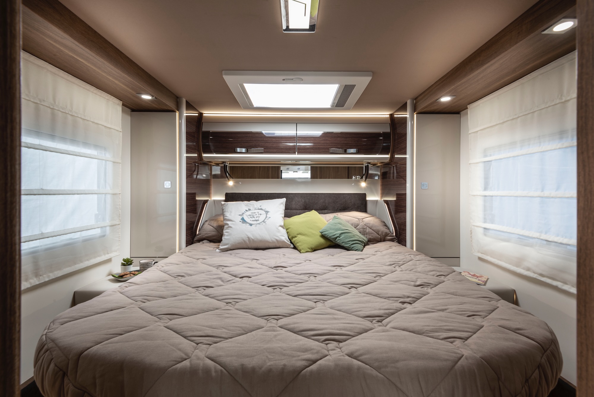 Queensbett im Heck des Mobilvetta Krosser 90