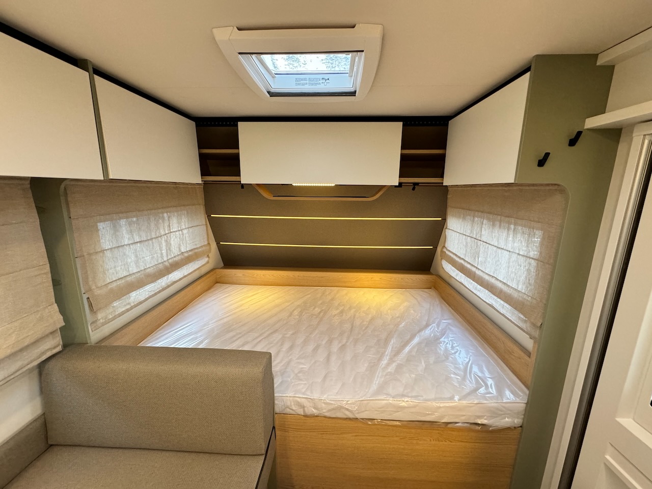 LMC Style 490 K Wohnwagen Bett