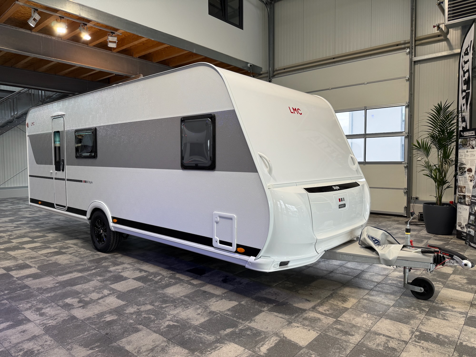 LMC Style 582 K Aussenansicht