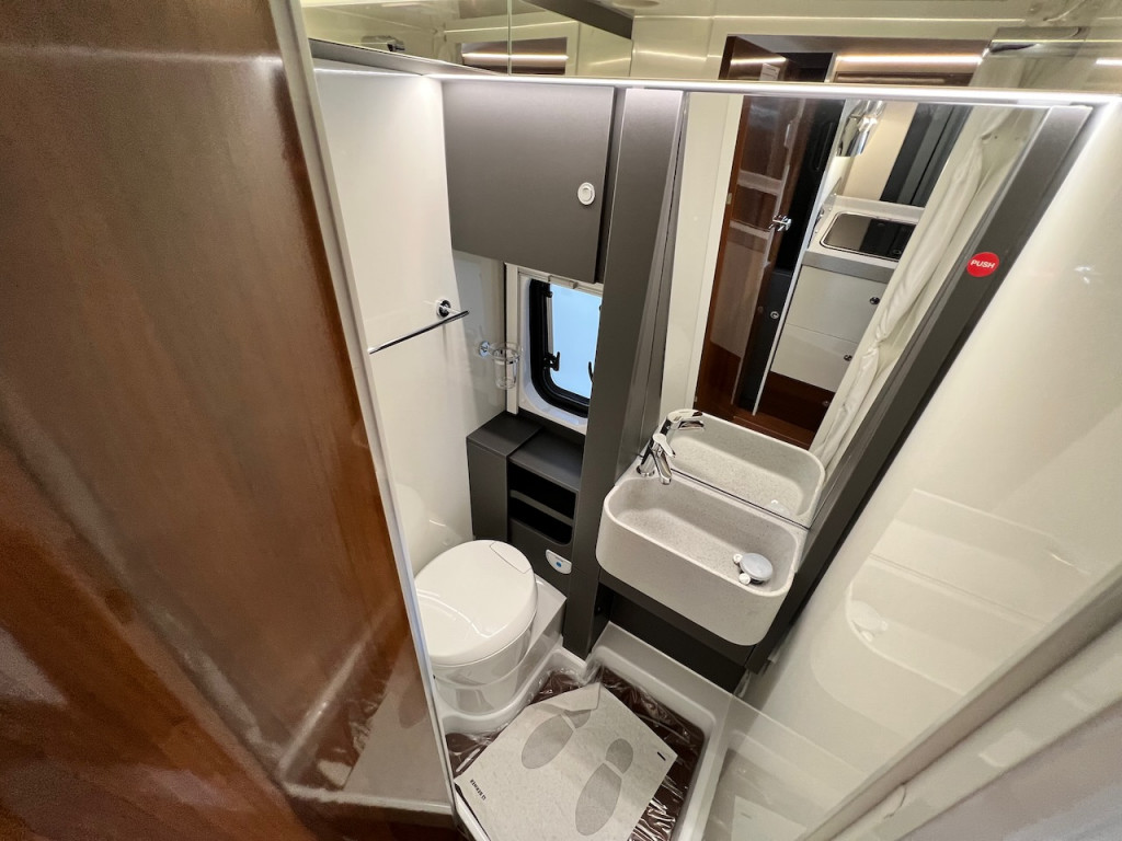 Mobilvetta Admiral 5.1 Badezimmer