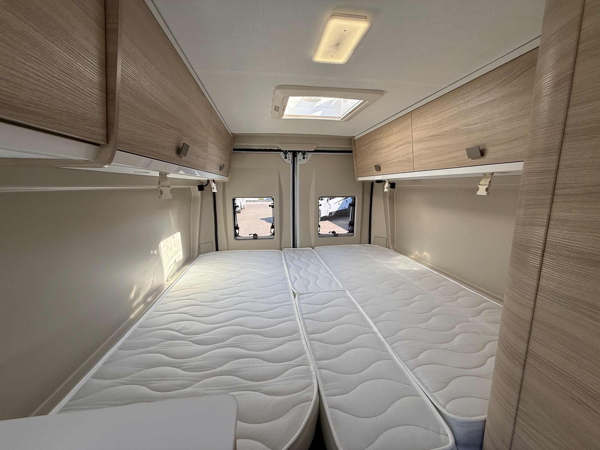 Forster Campervan 636 EB Einzelbetten